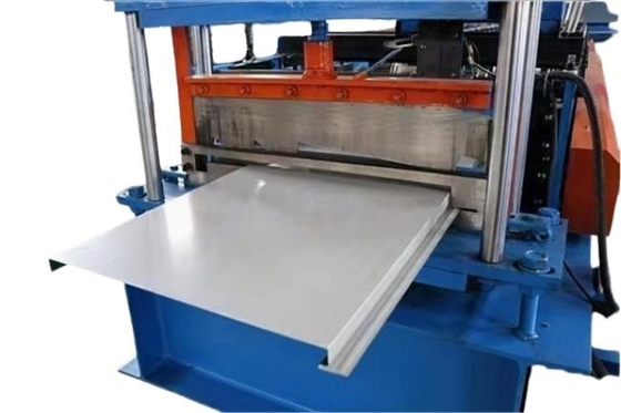 0.3mm 380v صوفيت سقف لوحة رول تشكيل آلة